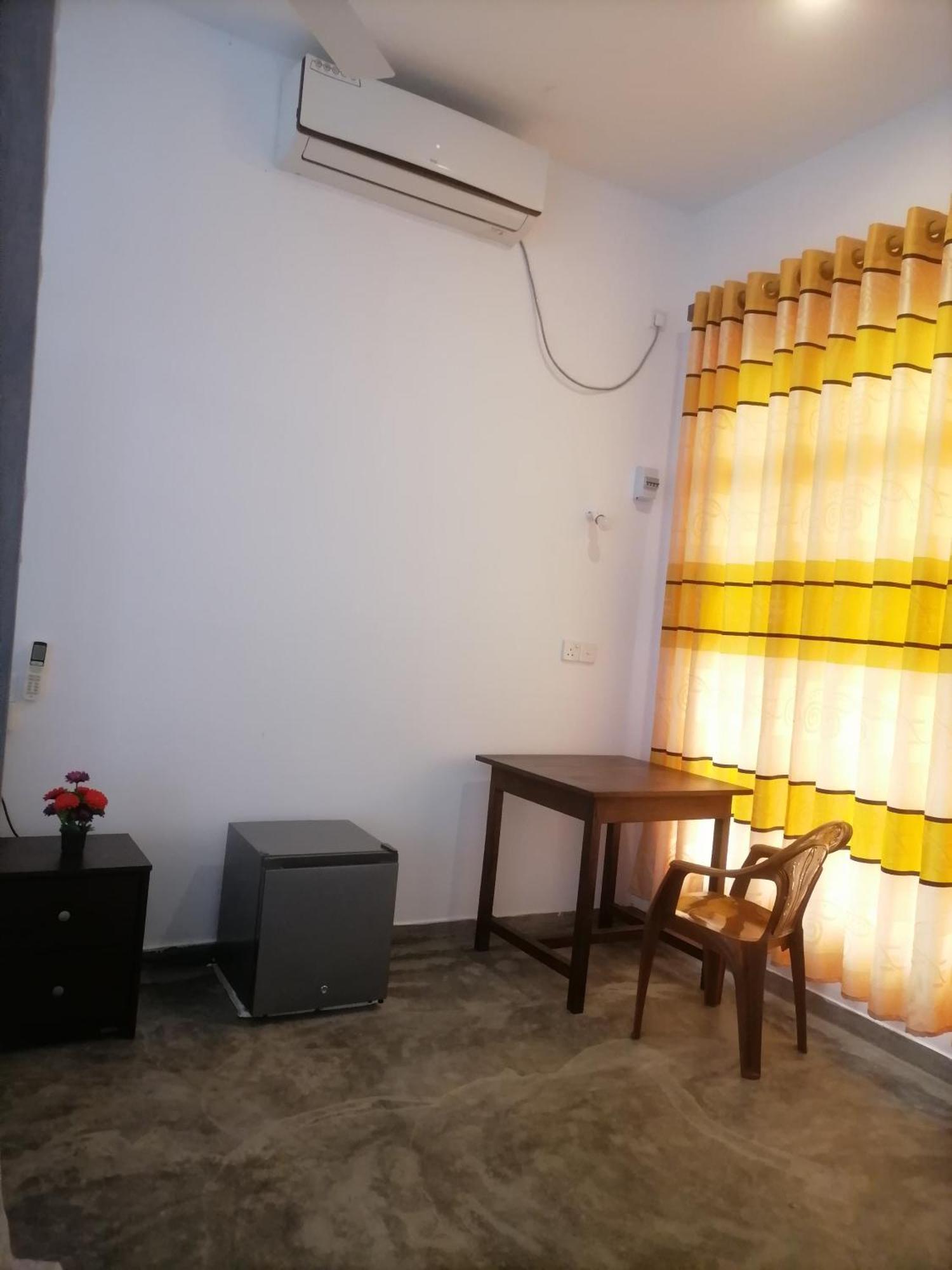 Hiriketiya Hasmal House Apartment Dickwella Exterior photo